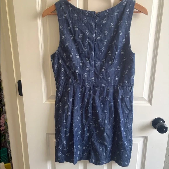 Like new Forever 21 chambray blue Floral Dress, size L, fits like M. Mini. 90s - Picture 6 of 7